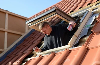 Pose de fenêtres de toit Velux au Buisson-de-Cadouin